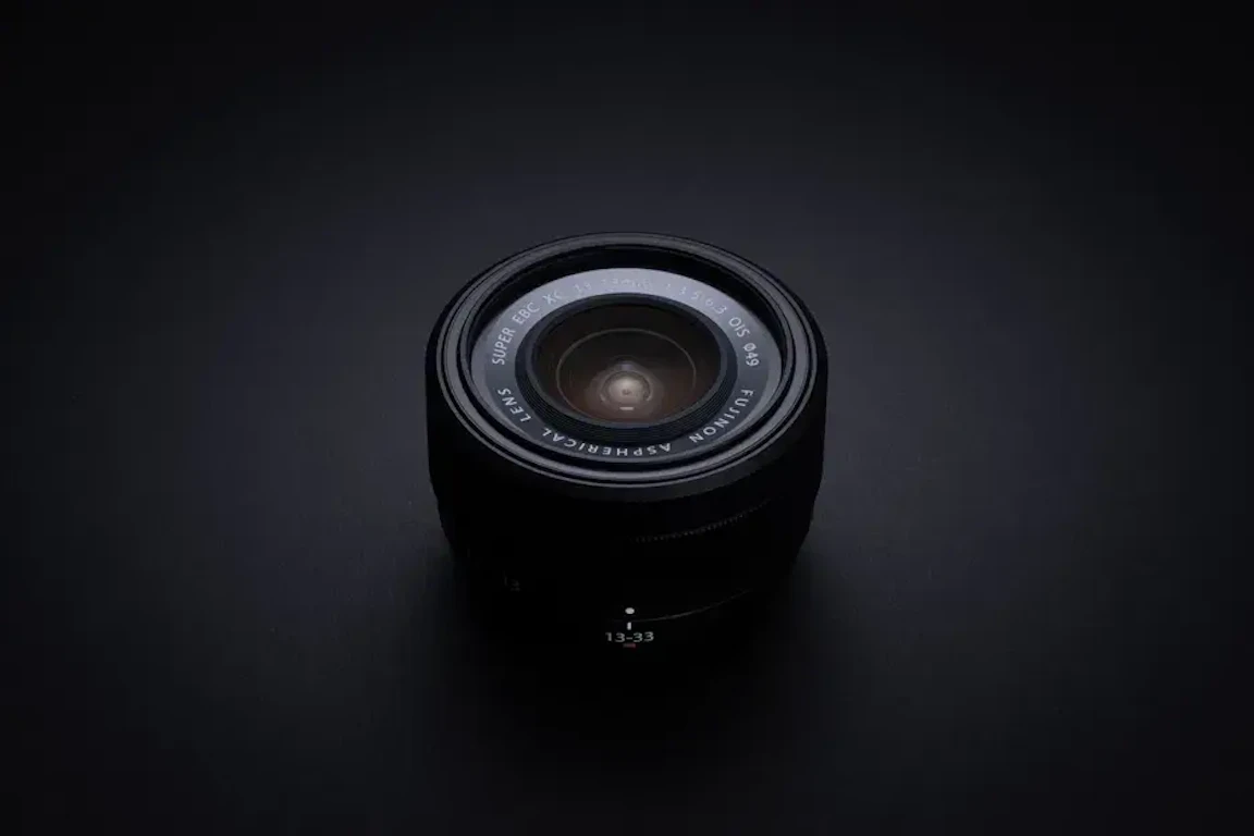 1/30発売 フジノンレンズ XC 13-33mm F3.5-6.3 OISの予約開始日・発売